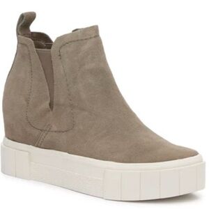 Dolce Vita Tan Wedge Shoes with Platform Sole